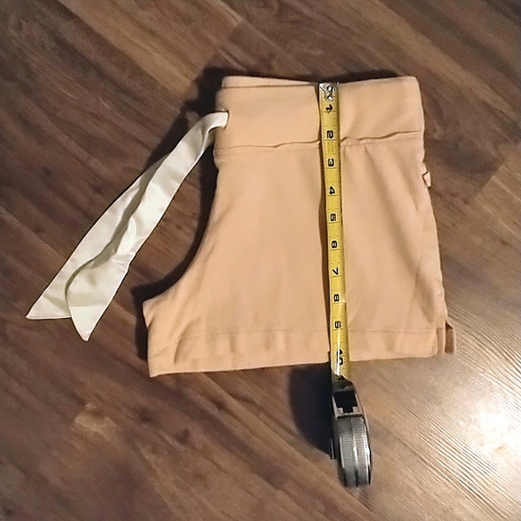 Low Rise Short Shorts Yoga/ Athletic Adjustable White Satin Bow - Picture 11 of 16